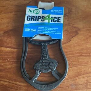 NWT Traction Cleats/Ice Grips with plastic cleat